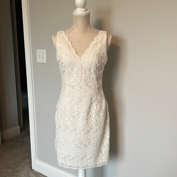 Ann Taylor Dresses & Skirts - Ann Taylor Sheath Dress